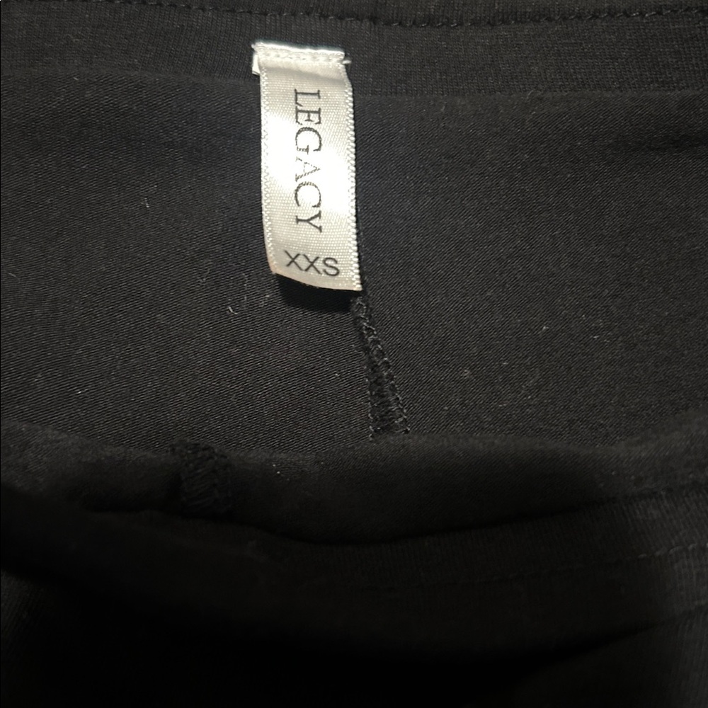 Legacy Elegant Black Top XXS